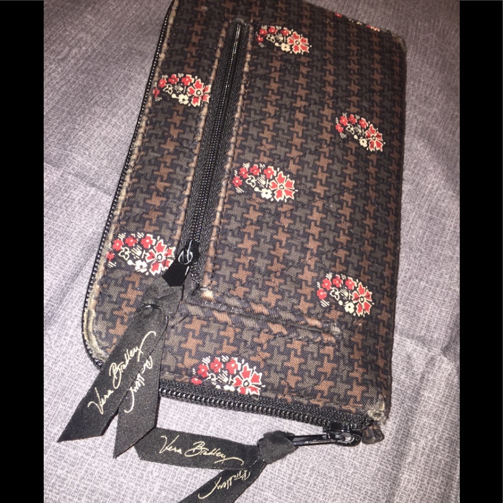 Vera Bradley’s 100% Cotton, Quilted Wallet